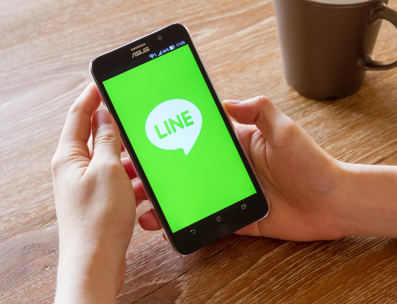 LINE相談は365日24時間受付